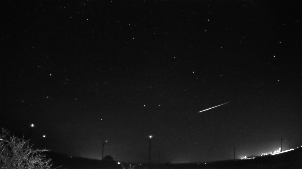 Meteor_20221125_005120.jpg
