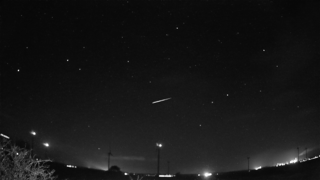 Meteor_20221125_215656.jpg