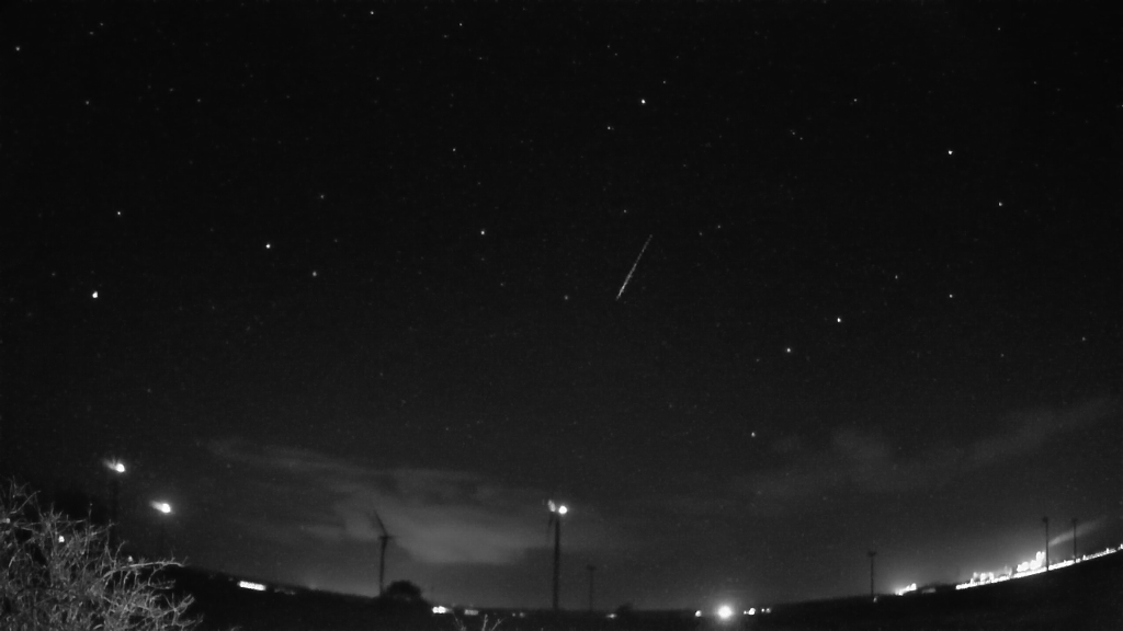 Meteor_20221125_221939.jpg