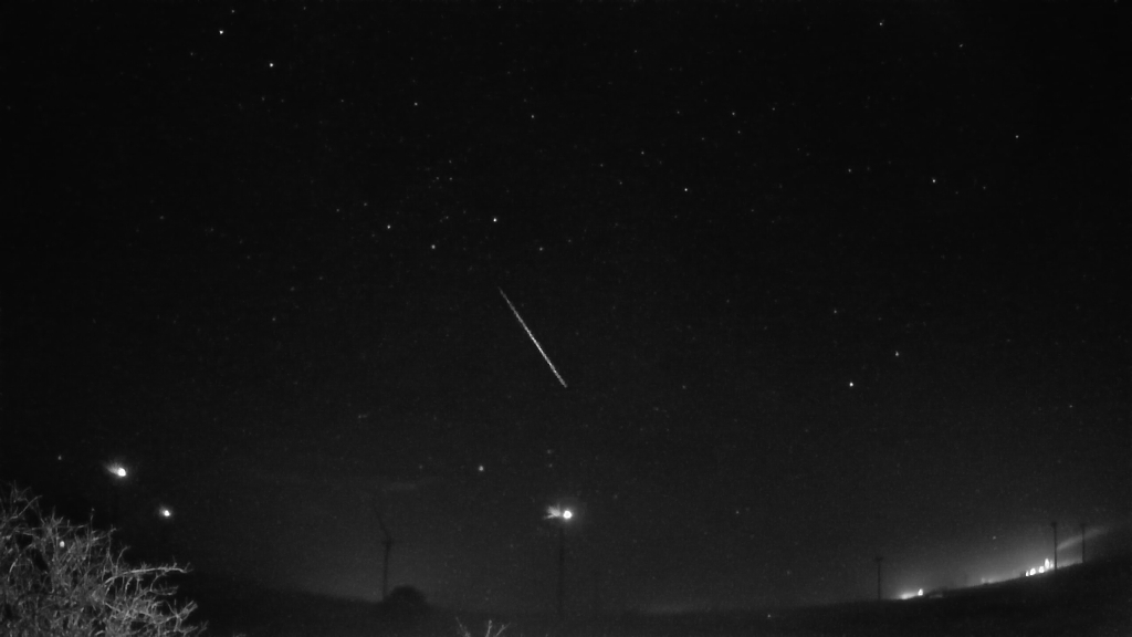 Meteor_20221126_031416.jpg