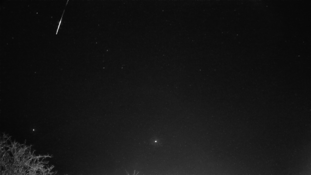 Meteor_20221126_054536.jpg