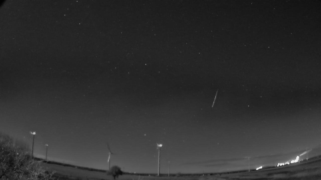 Meteor_20221207_024356.jpg