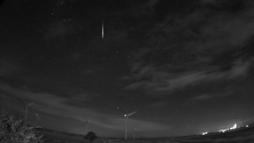 Meteor_20221212_023004.jpg