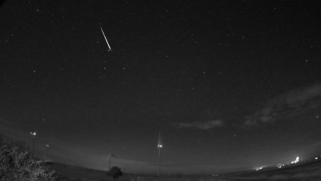 Meteor_20221212_043627.jpg