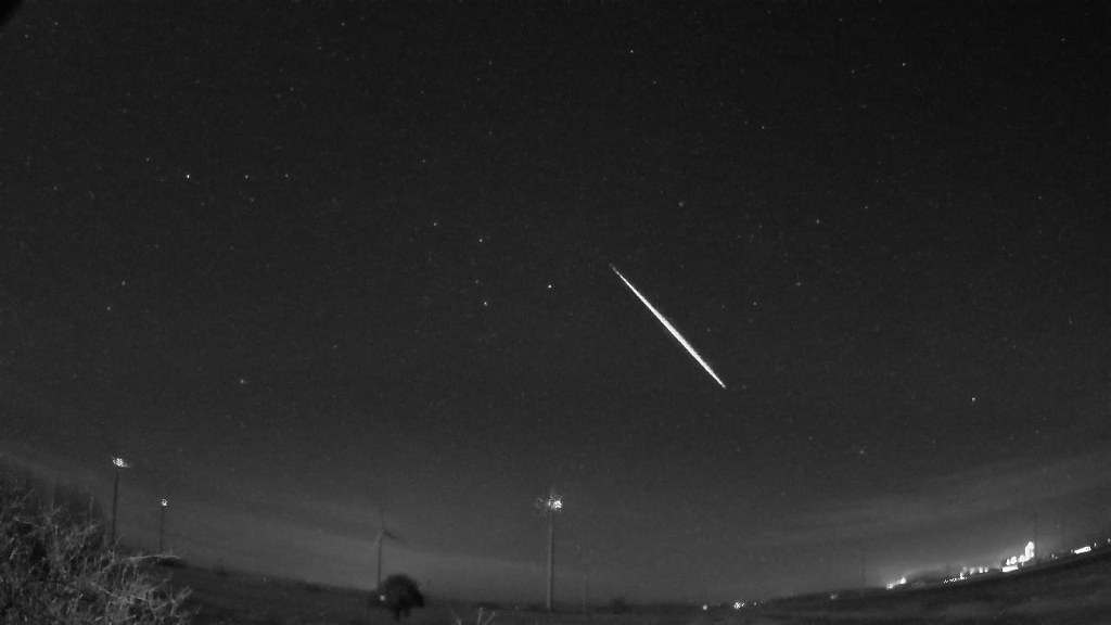 Meteor_20221212_055258.jpg