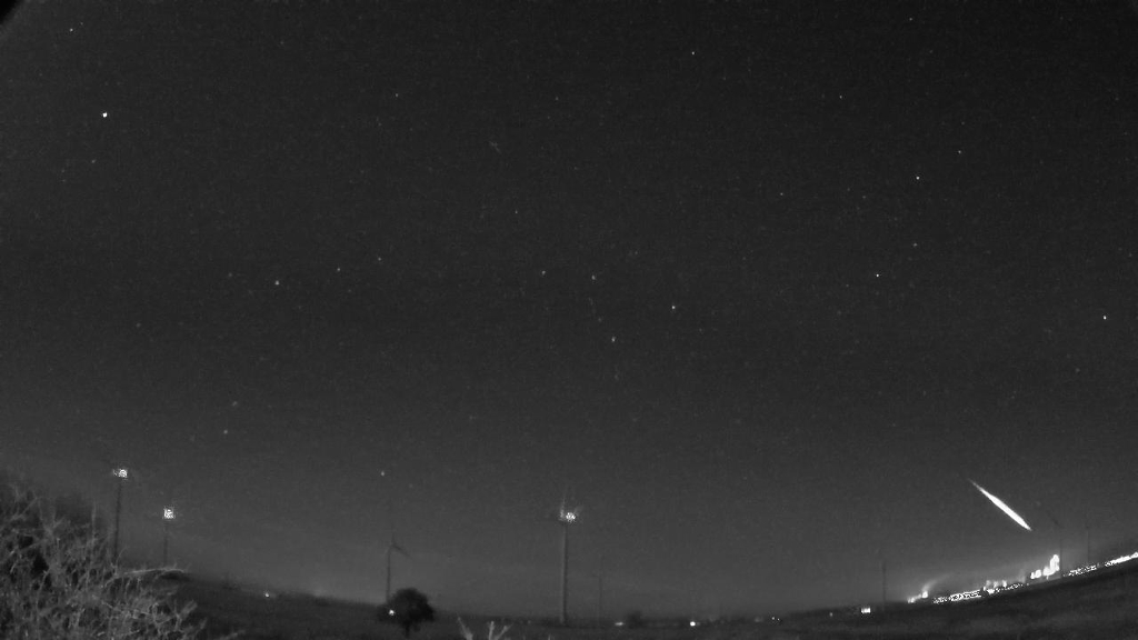 Meteor_20221212_065539.jpg