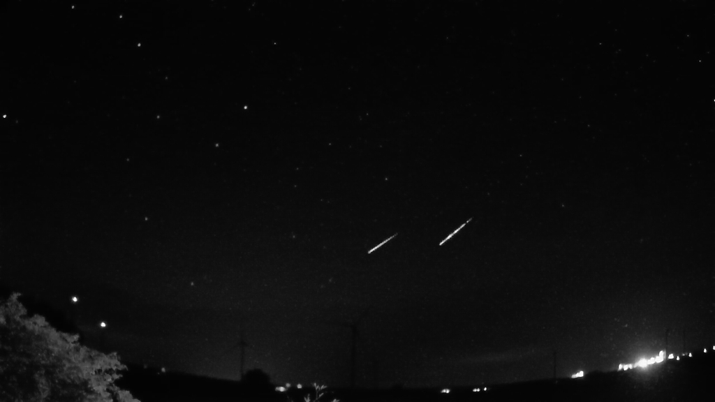 Meteor_20230813_233937.jpg
