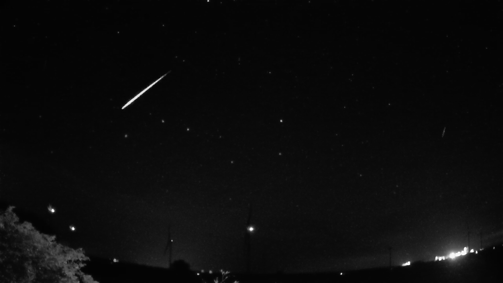 Meteor_20230814_022405.jpg