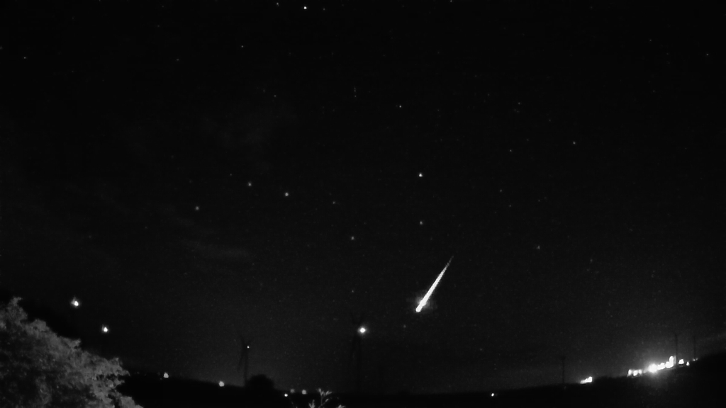 Meteor_20230814_023755.jpg