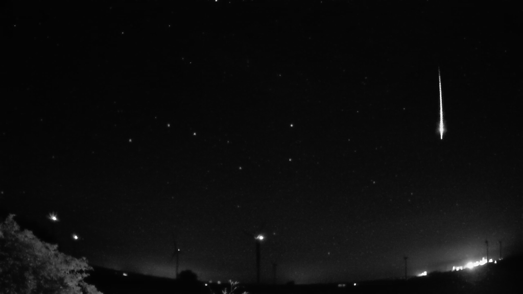 Meteor_20230816_021505.jpg