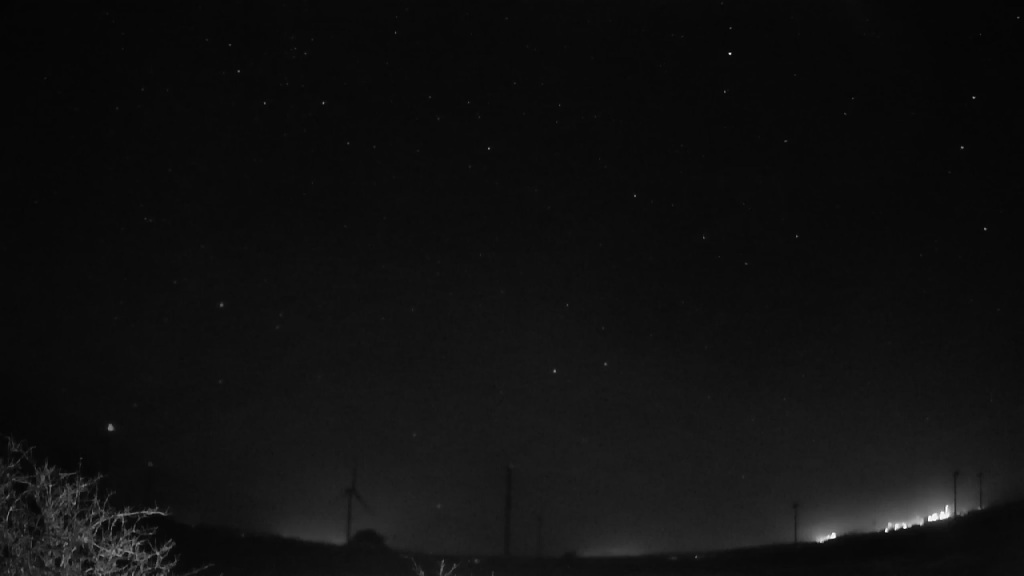 Meteor_20221125_012438.gif