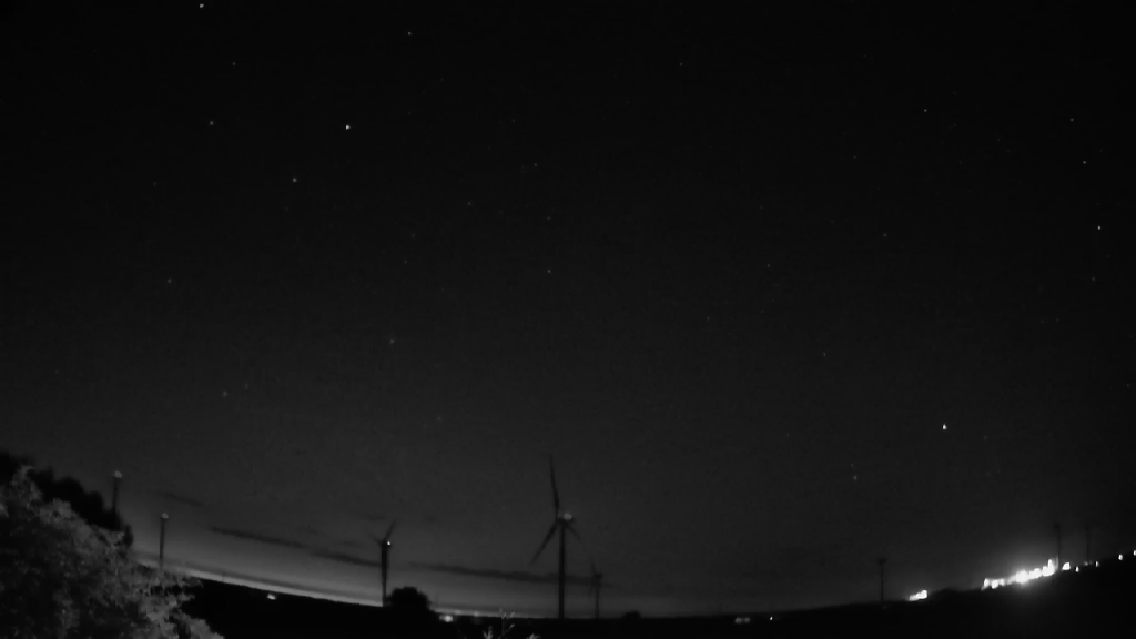 Meteor_20230815_225302.gif